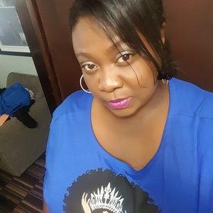 Meet your Posher, Farrah